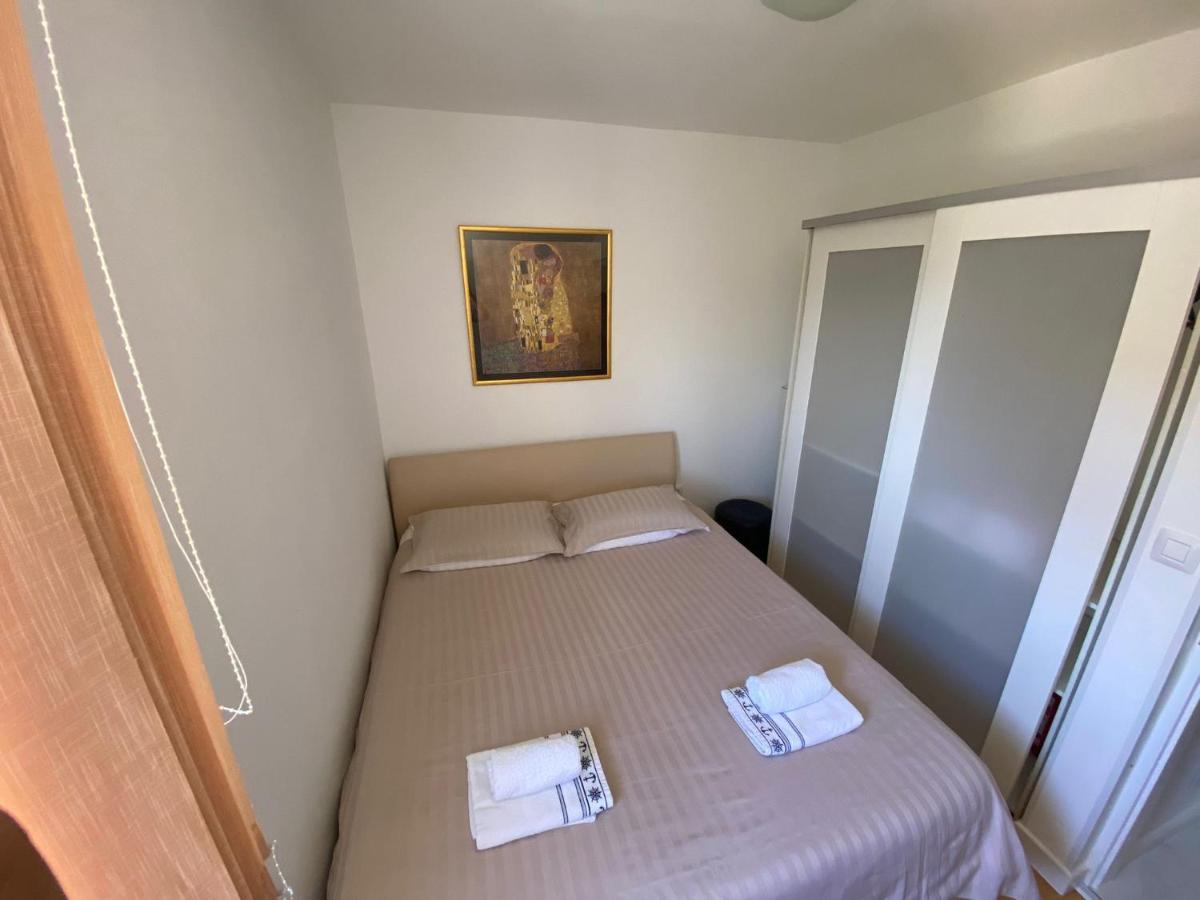Apartment Ornela Равни Экстерьер фото